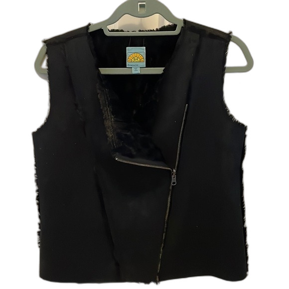 C&C California Black Reversible Faux Suede/Fur Vest Size XS NWOT - Picture 1 of 7